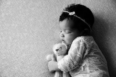 Image de Cally'Ati Photo Virginie Viguié - Photographe Artisan - Femme - Bébé - Famille - Professionnel