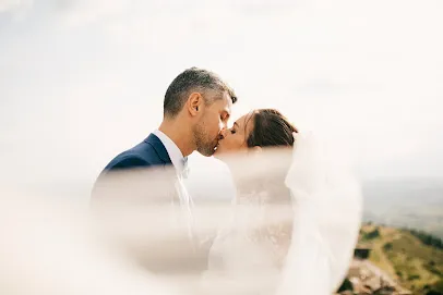 Image de Mélissa Crus | Photographe mariage, famille, maternité | Location Lucien le photobooth