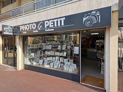 Image de Photo PETIT