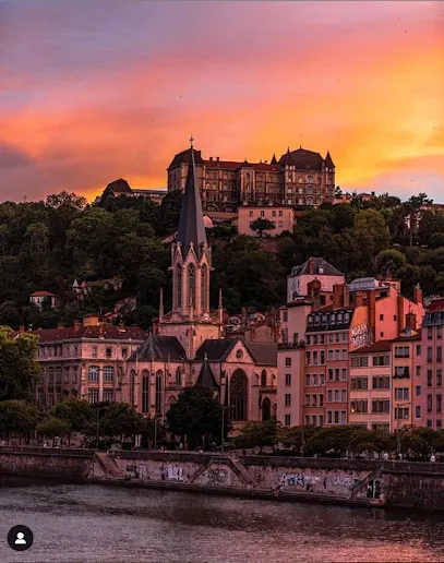 Image de Photographe Lyon AnwarCloud : Intérieur, Mariage, Corporate