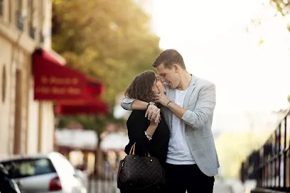 Image de Raphaël photographe couple femme enceinte grossesse Paris