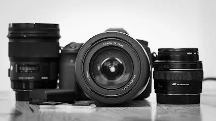 Image de Raphaï Bernus photographe à Poitiers depuis 2012 - Studio Photo à Beaumont Saint-Cyr
