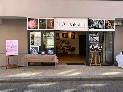 Image de Triangle photo - Photos d'identités Grossesse Naissance Valserhône Ain Rhône-Alpes